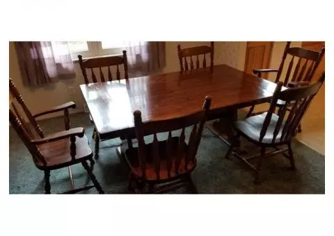 Maple Kitchen Table and Chair Set
